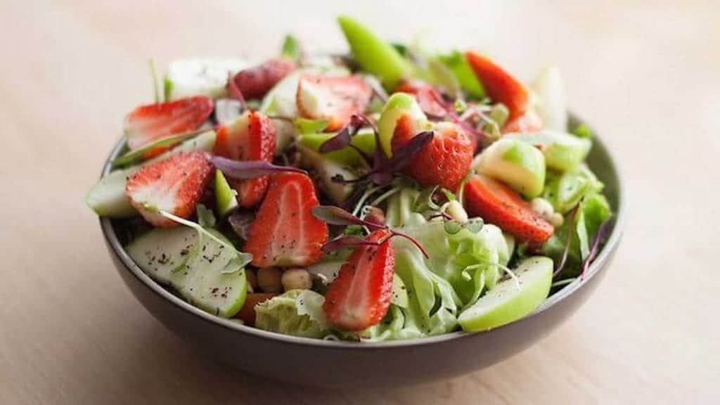 Chicken, Apple and Strawberry Salad